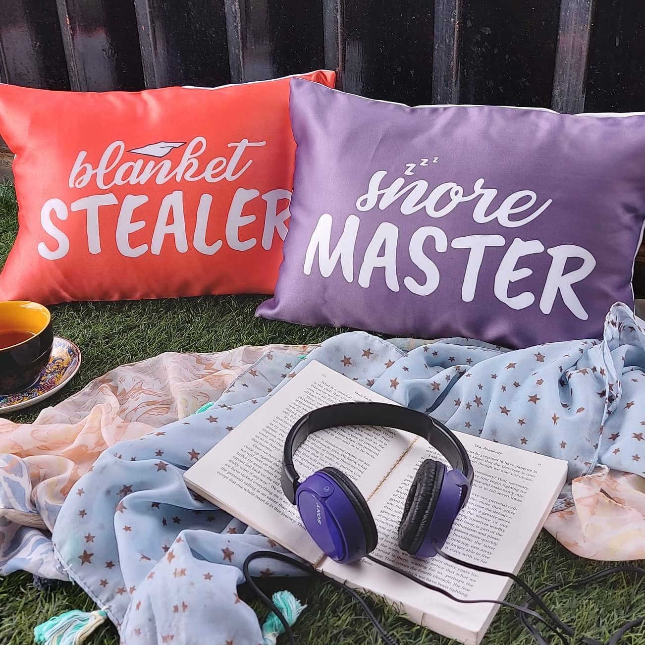 Set of 2 : Snore Master & Blanket Stealer
